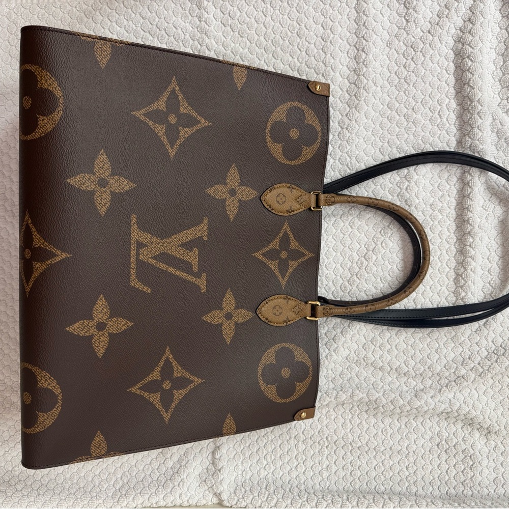 Louis Vuitton On The Go GM - Picture 10 of 17